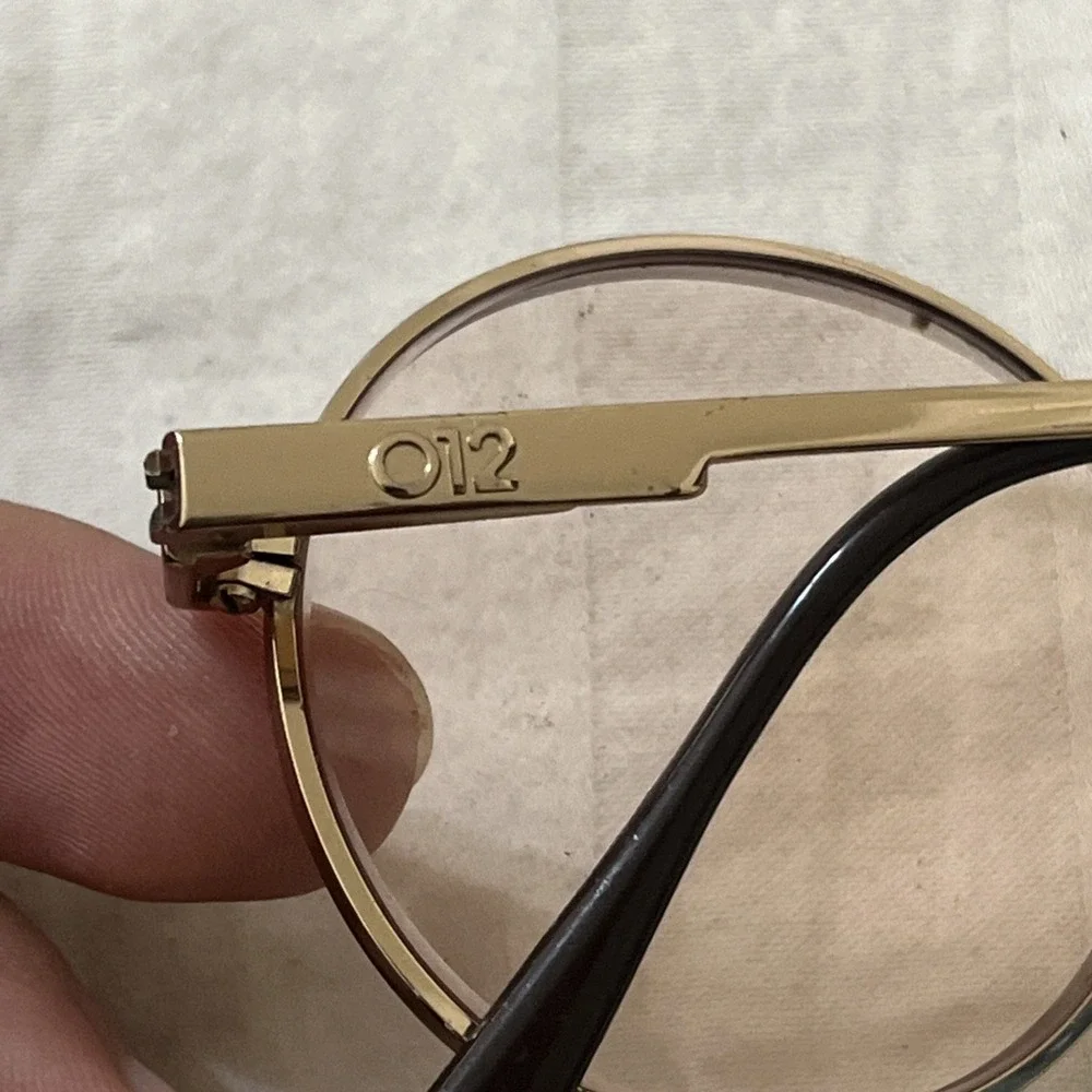 Vintage Glasses Benetton METAL Gold Oval Glasses Frame